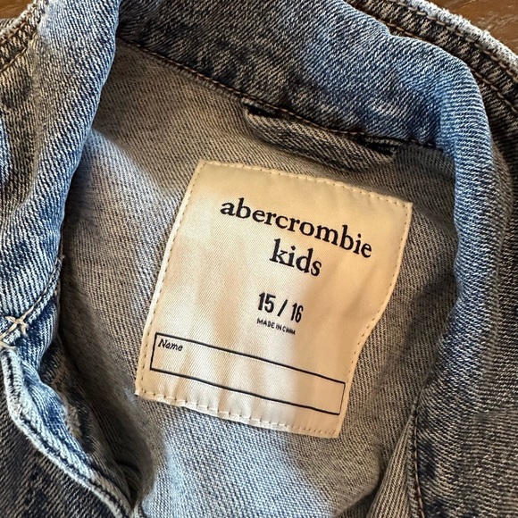 Abercrombie & Fitch Kids Daisy Denim Jeans Jacket  Size XL 15-16 - Picture 6 of 7